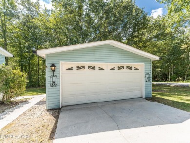 Come see this newly renovated home in Fairfield Glade! on Dorchester Country Club in Tennessee - for sale on GolfHomes.com, golf home, golf lot