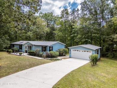 Come see this newly renovated home in Fairfield Glade! on Dorchester Country Club in Tennessee - for sale on GolfHomes.com, golf home, golf lot