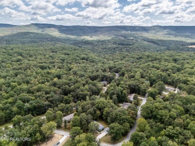 Come see this newly renovated home in Fairfield Glade! on Dorchester Country Club in Tennessee - for sale on GolfHomes.com, golf home, golf lot