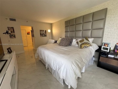 Spacious 3BR/3BA unit at DELVISTA Towers, Unit 517. Enjoy on Turnberry Isle Resort and Club in Florida - for sale on GolfHomes.com, golf home, golf lot