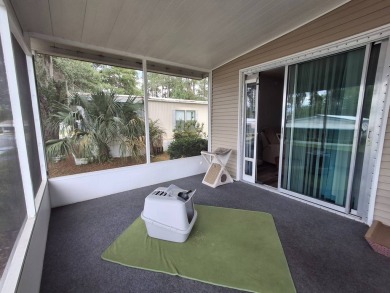 2BR/2BA Home with Modern Touches | Rolling Greens Village on Rolling Greens Executive Golf Community in Florida - for sale on GolfHomes.com, golf home, golf lot