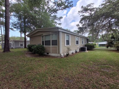 2BR/2BA Home with Modern Touches | Rolling Greens Village on Rolling Greens Executive Golf Community in Florida - for sale on GolfHomes.com, golf home, golf lot