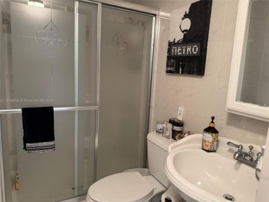 Spacious 3BR/3BA unit at DELVISTA Towers, Unit 517. Enjoy on Turnberry Isle Resort and Club in Florida - for sale on GolfHomes.com, golf home, golf lot