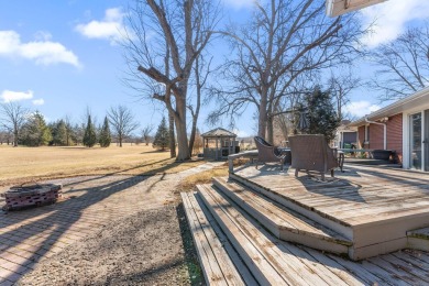 This 2,800 sq ft ranch backs up to Innsbrook Country Club golf on Innsbrook Country Club in Indiana - for sale on GolfHomes.com, golf home, golf lot