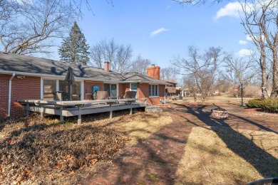 This 2,800 sq ft ranch backs up to Innsbrook Country Club golf on Innsbrook Country Club in Indiana - for sale on GolfHomes.com, golf home, golf lot