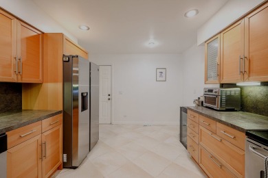 Don't miss this exceptional bright and beautiful spaious on Old Orchard Country Club in Illinois - for sale on GolfHomes.com, golf home, golf lot