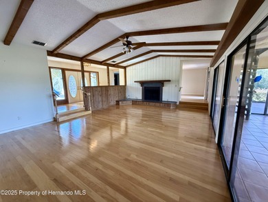 Unique 4-Bedroom Home on the Golf Course Of Ridge Manor Country on The Ridge Manor Oaks Golf and Country Club in Florida - for sale on GolfHomes.com, golf home, golf lot