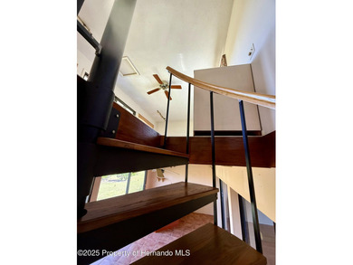 Unique 4-Bedroom Home on the Golf Course Of Ridge Manor Country on The Ridge Manor Oaks Golf and Country Club in Florida - for sale on GolfHomes.com, golf home, golf lot