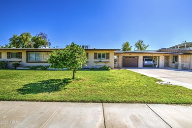 Ideal Location on the sought after Lakeview Circle. The circle on Sun City South Golf Course in Arizona - for sale on GolfHomes.com, golf home, golf lot