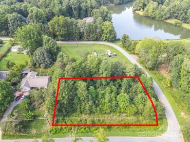 Bring Your Own Builder to this Great, Corner & fairly Flat Lot on Mallard Head Country Club in North Carolina - for sale on GolfHomes.com, golf home, golf lot