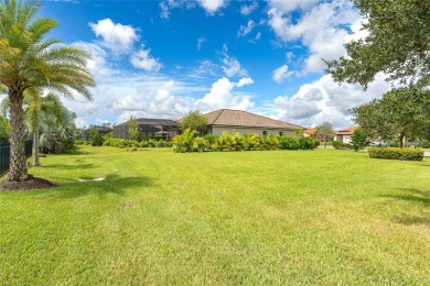 AFFORDABLE LUXURY! Full of light and comfort, this stunning on Rosedale Golf and Tennis Club in Florida - for sale on GolfHomes.com, golf home, golf lot