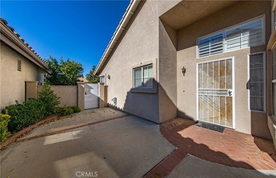 Golf Course Home on the 15th Green at Sun Lakes Country Club on Sun Lakes Country Club in California - for sale on GolfHomes.com, golf home, golf lot