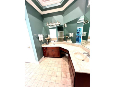 This 4,300 sq ft (all living) 4 Bedroom 3.50 Bathroom 2 story on StoneCrest Golf Course in Kentucky - for sale on GolfHomes.com, golf home, golf lot