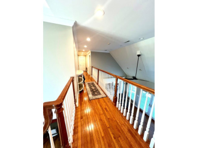 This 4,300 sq ft (all living) 4 Bedroom 3.50 Bathroom 2 story on StoneCrest Golf Course in Kentucky - for sale on GolfHomes.com, golf home, golf lot