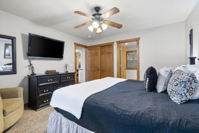 Simply Incredible, Iconic Bigcedaresque Cabin, turn-key & on Ledgestone Country Club and Golf Course in Missouri - for sale on GolfHomes.com, golf home, golf lot