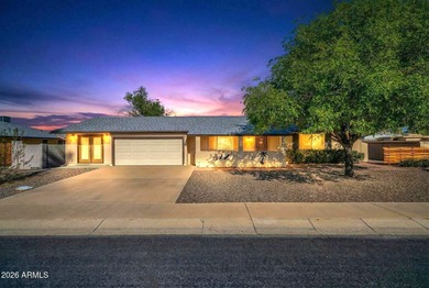 Looking for a 2 bedroom 2 bath home PLUS DEN in Sun City?? on Sun City Lakes West and East in Arizona - for sale on GolfHomes.com, golf home, golf lot