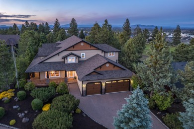 Welcome to this beautifully updated property, exquisitely on Rivers Edge Golf Resort in Oregon - for sale on GolfHomes.com, golf home, golf lot