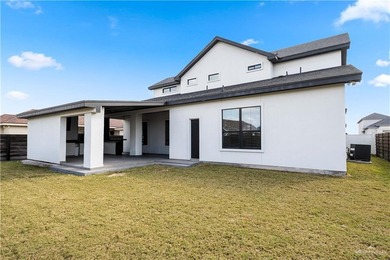 Built in 2022 and located in the desirable Los Lagos Golf Course on Los Lagos Golf Club in Texas - for sale on GolfHomes.com, golf home, golf lot