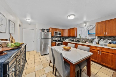 MUST SEE, AND FLEXIBLE LIVING OPTIONS!  Fantastic Opportunity to on Maui Elleair Golf Club in Hawaii - for sale on GolfHomes.com, golf home, golf lot