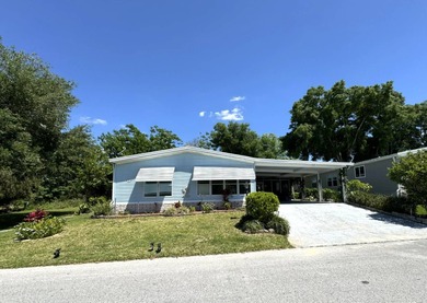 Motivated seller!! Spacious home located in Water Oak Country on Water Oak Country Club Estates in Florida - for sale on GolfHomes.com, golf home, golf lot