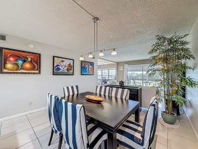 This charming 2-bed, 2-bath home features tile floors, neutral on Hollybrook Golf and Tennis Club  in Florida - for sale on GolfHomes.com, golf home, golf lot
