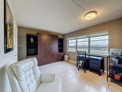 This charming 2-bed, 2-bath home features tile floors, neutral on Hollybrook Golf and Tennis Club  in Florida - for sale on GolfHomes.com, golf home, golf lot