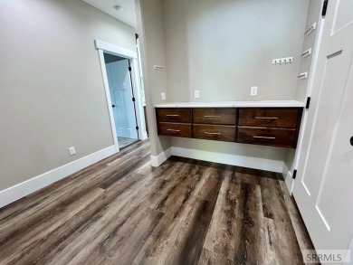 Inviting, desirable, light-filled home is immaculate and move-in on Sage Lakes Municipal Golf Course in Idaho - for sale on GolfHomes.com, golf home, golf lot