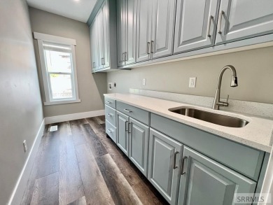 Inviting, desirable, light-filled home is immaculate and move-in on Sage Lakes Municipal Golf Course in Idaho - for sale on GolfHomes.com, golf home, golf lot