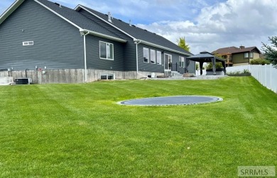 BRAND NEW PRICE FOR THIS SPECTACULAR, immaculate, move-in ready on Sage Lakes Municipal Golf Course in Idaho - for sale on GolfHomes.com, golf home, golf lot
