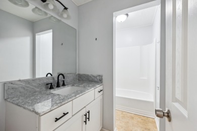 AGENTS Please read agent notes. Move-in ready in Crowfield on Crowfield Golf and Country Club in South Carolina - for sale on GolfHomes.com, golf home, golf lot