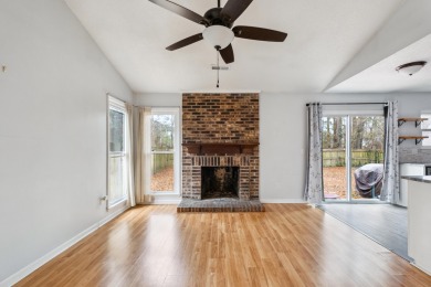 AGENTS Please read agent notes. Move-in ready in Crowfield on Crowfield Golf and Country Club in South Carolina - for sale on GolfHomes.com, golf home, golf lot