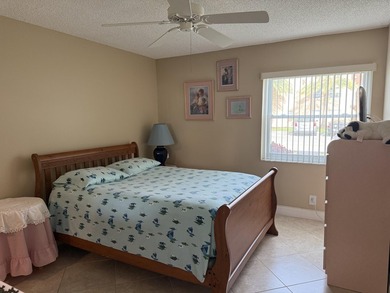 Beautiful and well-maintained 2-bedroom, 2-bathroom condo on Kings Point Golf -Flanders Way in Florida - for sale on GolfHomes.com, golf home, golf lot