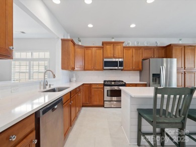 This beautiful, bright, and tastefully updated Willow Bend is on Carolina Lakes Golf Club, LLC in South Carolina - for sale on GolfHomes.com, golf home, golf lot