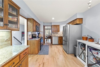 STUNNING GOLF COURSE RETREAT IN LEAWOOD! Welcome to this on Leawood South Country Club in Kansas - for sale on GolfHomes.com, golf home, golf lot