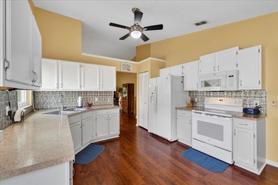 Sandpiper Golf and Country Club, Lakeland's premier 55+ on Sandpiper Golf Club in Florida - for sale on GolfHomes.com, golf home, golf lot