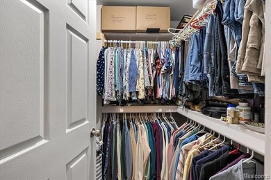 Welcome to this beautifully updated brick ranch condo, ideally on Maple Lane Golf Club in Michigan - for sale on GolfHomes.com, golf home, golf lot