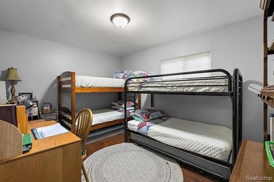 Welcome to this beautifully updated brick ranch condo, ideally on Maple Lane Golf Club in Michigan - for sale on GolfHomes.com, golf home, golf lot