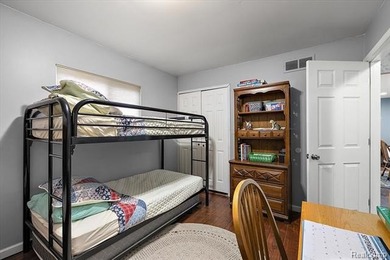 Welcome to this beautifully updated brick ranch condo, ideally on Maple Lane Golf Club in Michigan - for sale on GolfHomes.com, golf home, golf lot