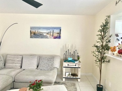 Beautiful upgraded one bedroom - corner unit for extra privacy on Kings Point Golf - Executive in Florida - for sale on GolfHomes.com, golf home, golf lot