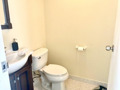 Beautiful upgraded one bedroom - corner unit for extra privacy on Kings Point Golf - Executive in Florida - for sale on GolfHomes.com, golf home, golf lot