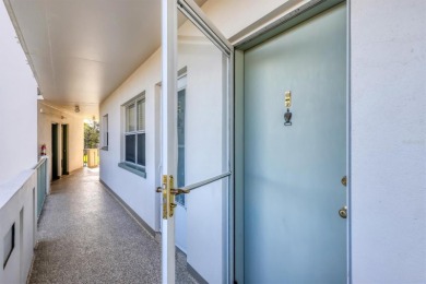 Don't walk, Run to see this updated gorgeous condo! Don't miss on Pinebrook/Ironwood Golf Course in Florida - for sale on GolfHomes.com, golf home, golf lot