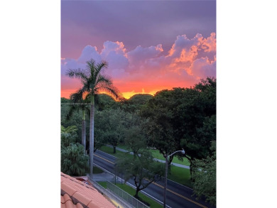 Experience Coral Gables living at its finest!  Welcome to this on Granada Golf Club in Florida - for sale on GolfHomes.com, golf home, golf lot