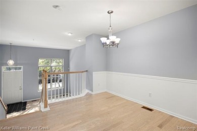 Welcome Home to Farmington Hills Living! This stylish 2-bedroom on Glen Oaks Golf Course in Michigan - for sale on GolfHomes.com, golf home, golf lot
