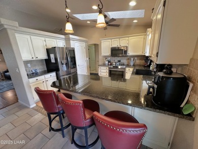 Gorgeous home on a fantastic and quiet cul-de-sac just a block on London Bridge Golf Course in Arizona - for sale on GolfHomes.com, golf home, golf lot