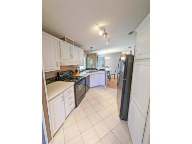 2 Bedrooms + Den | 2 Bathrooms | 1,344 sq  ft | $115,000 on Four Lakes Golf Club in Florida - for sale on GolfHomes.com, golf home, golf lot