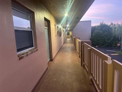 Sunrise Lakes Phase 3. A 55+Community.  1 Bed, 1.5 Bath
Enjoy on Sunrise Lakes Phase III in Florida - for sale on GolfHomes.com, golf home, golf lot