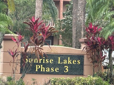 Sunrise Lakes Phase 3. A 55+Community.  1 Bed, 1.5 Bath
Enjoy on Sunrise Lakes Phase III in Florida - for sale on GolfHomes.com, golf home, golf lot
