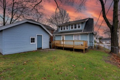 This delightful 3-bedroom, 2-full-bathroom Cape Cod home is on Wildwood Golf Club in Ohio - for sale on GolfHomes.com, golf home, golf lot