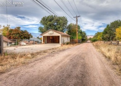 Conveniently located ranch home near Patty Jewett Golf Course on Patty Jewett Golf Course in Colorado - for sale on GolfHomes.com, golf home, golf lot