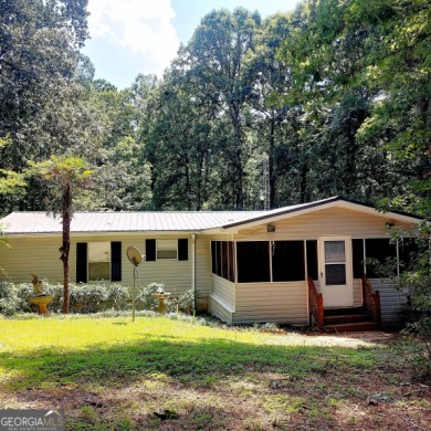 Charming & Move-In Ready in Turtle Cove!  Welcome to 281 on Turtle Cove Golf Course in Georgia - for sale on GolfHomes.com, golf home, golf lot
